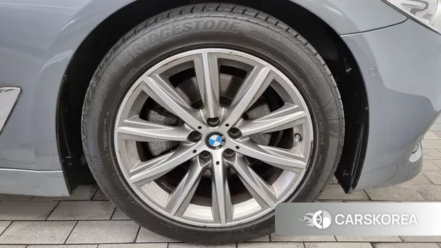 BMW 5 Series (G30) id 3013811 из Кореи 15