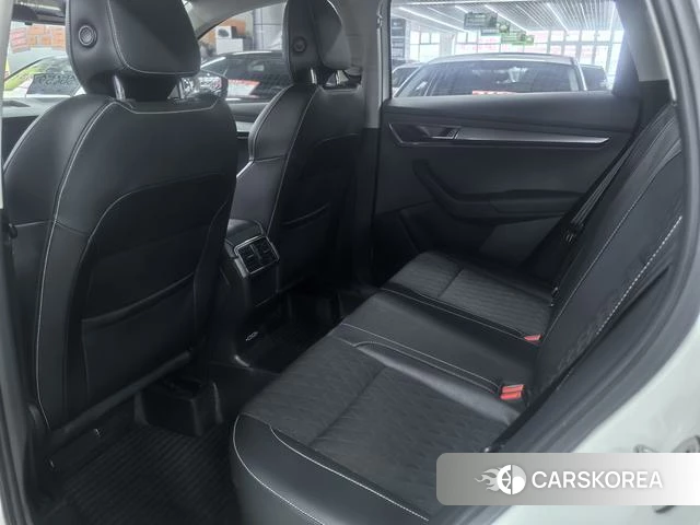 Skoda Krok 2019 Белый из Китая, фото 5