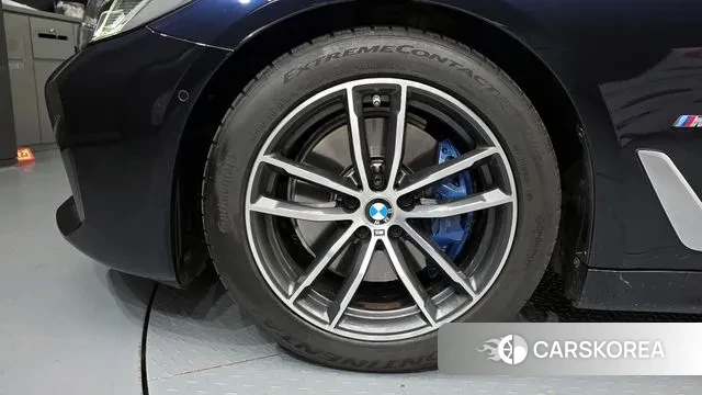 BMW 5 Series (G30) id 3012744 из Кореи 15