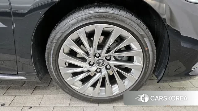 Lexus ES300h 7th generation id 3732516 из Кореи 15