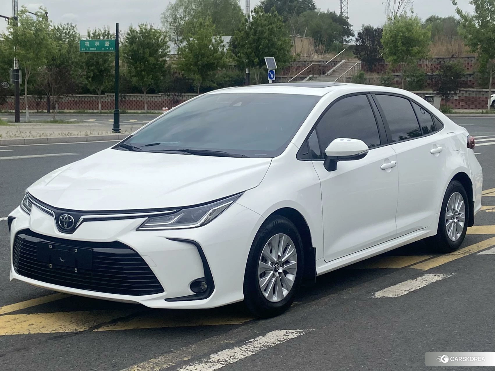 Toyota Corolla id 4419394 из Китая 9