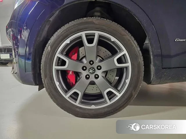 Maserati Levante id 3324077 из Кореи 15