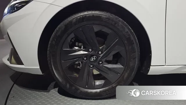 Hyundai Avante (CN7) id 3468749 из Кореи 15