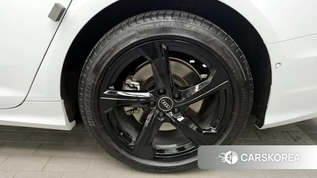 Audi A6 (C8) id 3810891 из Кореи 15