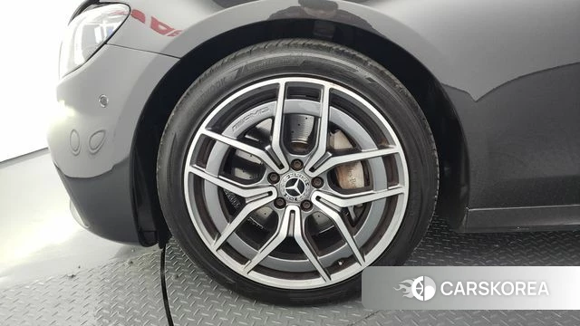 Mercedes-Benz E-Class W213 id 3965637 из Кореи 15