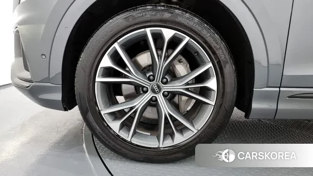 Audi Q8 (4M) id 2989649 из Кореи 15