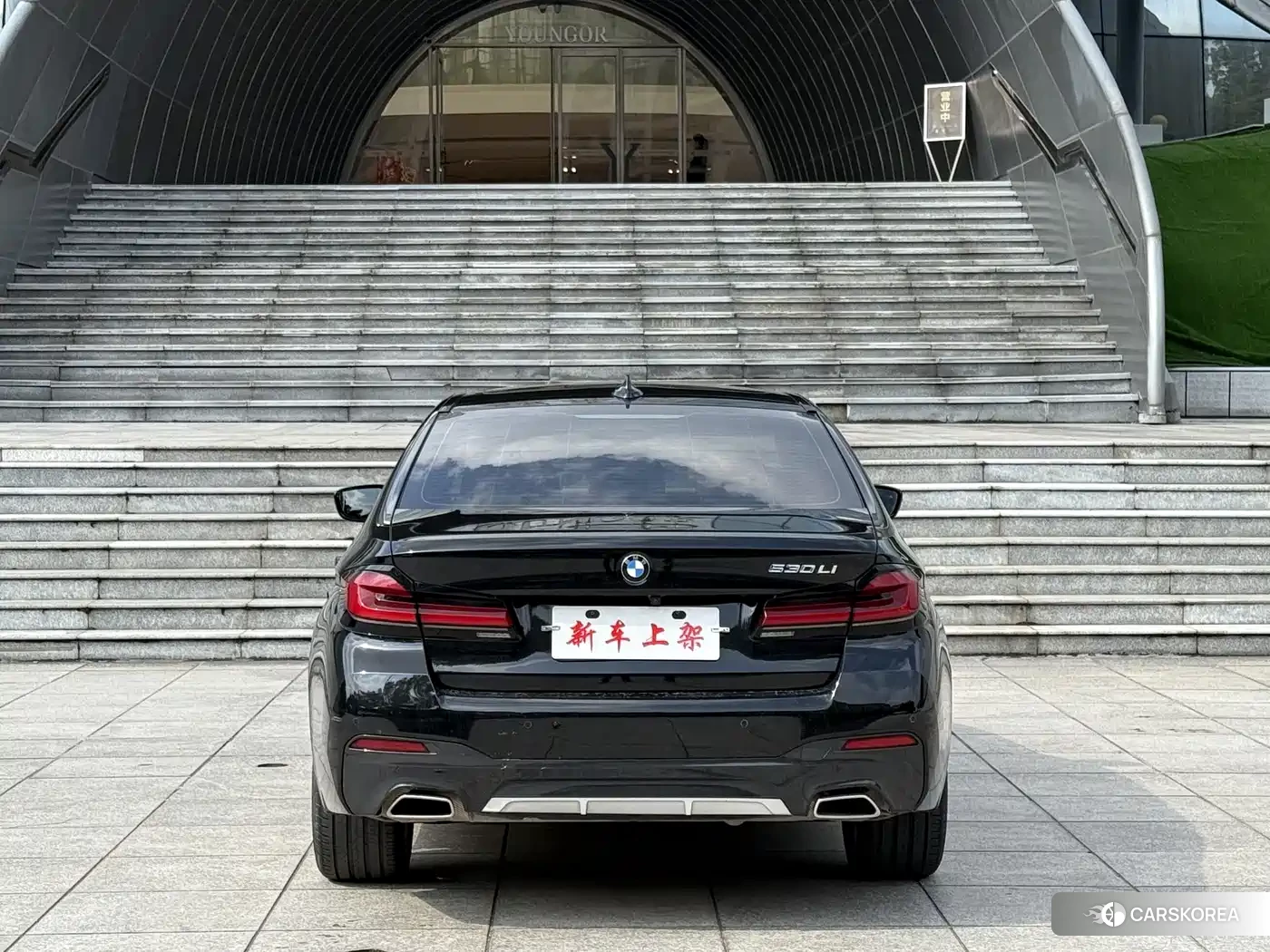 BMW 5 series 2021 Черный из Китая, фото 5