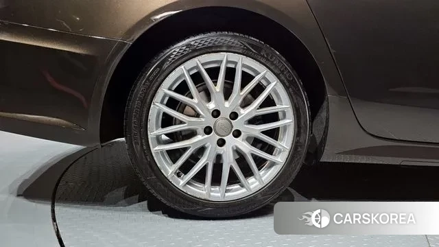 Audi New A6 id 3748604 из Кореи 15