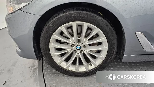 BMW 5 Series (G30) id 3004787 из Кореи 15