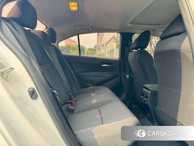 Toyota Corolla id 4253927 из Китая 7