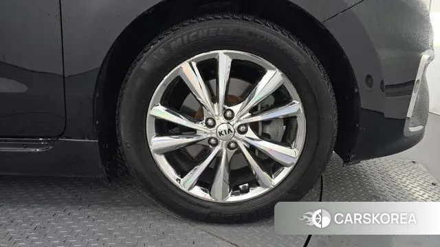 Kia The New Carnival id 3407900 из Кореи 15