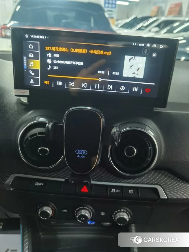 Audi Q2L id 4208809 из Китая 20