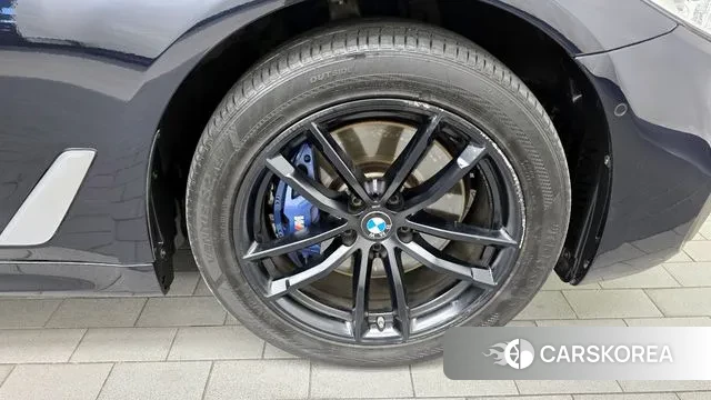 BMW 5 Series (G30) id 3397118 из Кореи 15