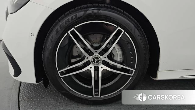 Mercedes-Benz E-Class W214 id 4719596 из Кореи 29