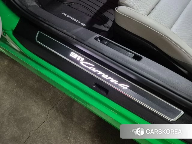 Porsche 911(992) 2023 Зеленый из Кореи, фото 6