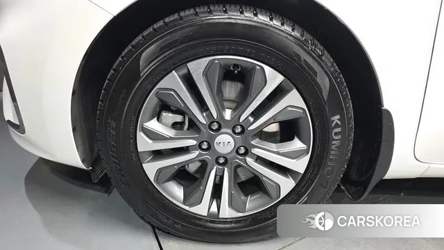 Kia The New Carnival id 3778932 из Кореи 15