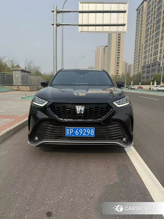 Toyota Crown Lufang 2023 Черный из Китая, фото 5