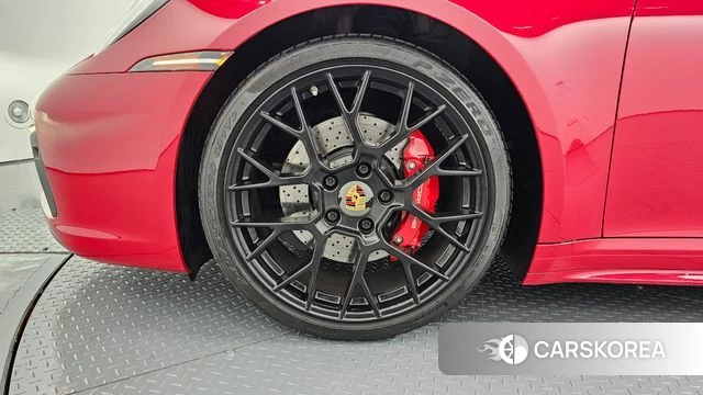 Porsche 911(992) id 4637265 из Кореи 32