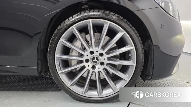 Mercedes-Benz E-Class W213 id 3696930 из Кореи 15