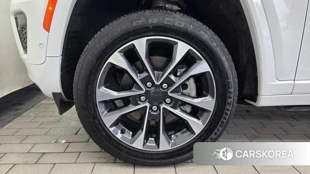 Jeep Grand Cherokee (WL) id 4607952 из Кореи 31
