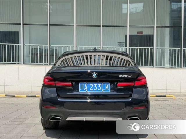 BMW 5 series 2022 Черный из Китая, фото 5
