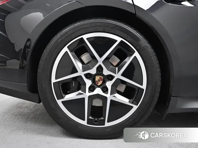 Porsche Taycan id 3610100 из Кореи 15