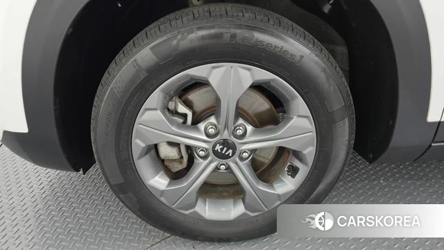 Kia Seltos id 4304577 из Кореи 15