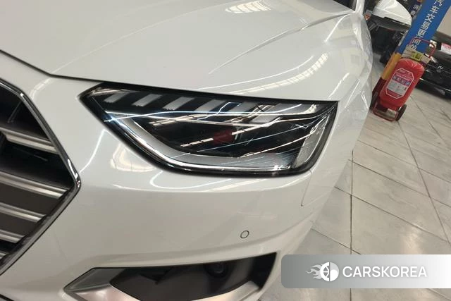 Audi A4L id 4260787 из Китая 12