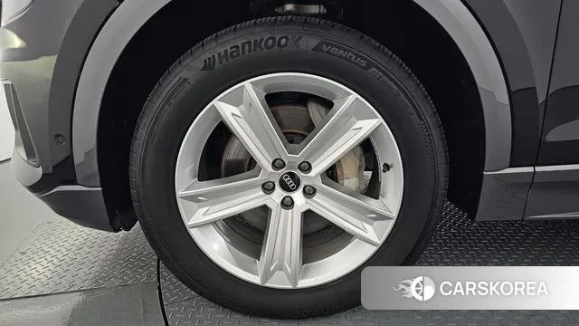 Audi Q8 (4M) id 3012204 из Кореи 15