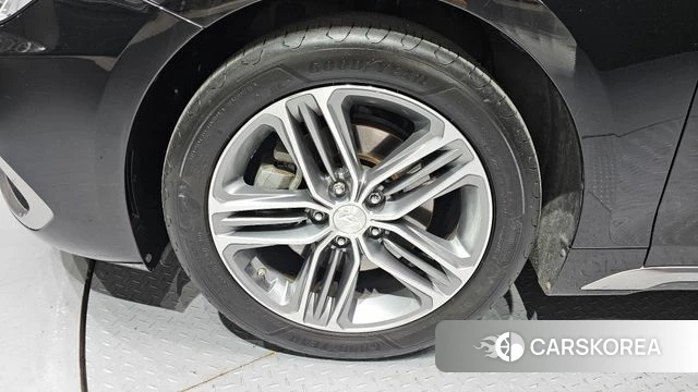 Hyundai Grandeur IG id 4416998 из Кореи 27