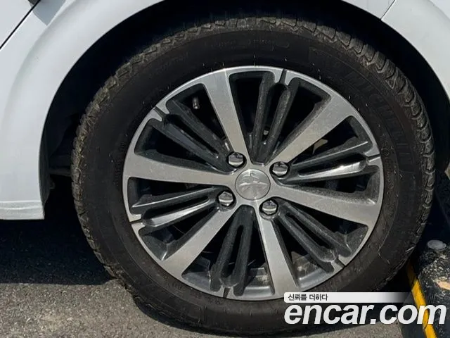 Peugeot 208 id 2840131 из Кореи 14