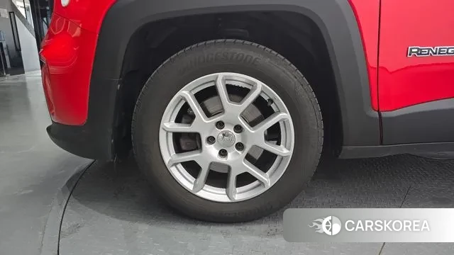 Jeep Renegade id 3003532 из Кореи 15