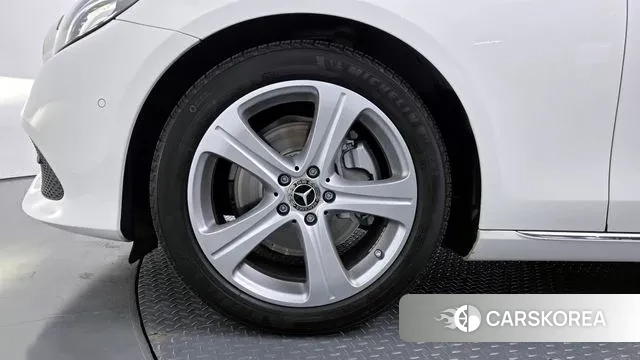 Mercedes-Benz E-Class W213 id 3656807 из Кореи 15