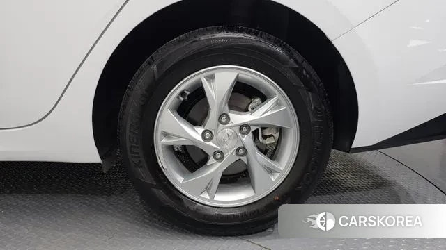 Hyundai Avante (CN7) id 3685861 из Кореи 15