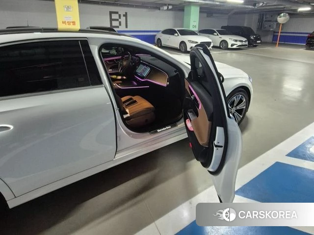 Mercedes-Benz E-Class W214 2025 Белый из Кореи, фото 5