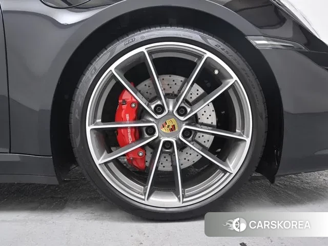 Porsche 911(992) id 2888936 из Кореи 15