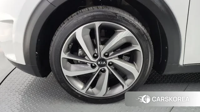 Kia Niro id 3578584 из Кореи 15