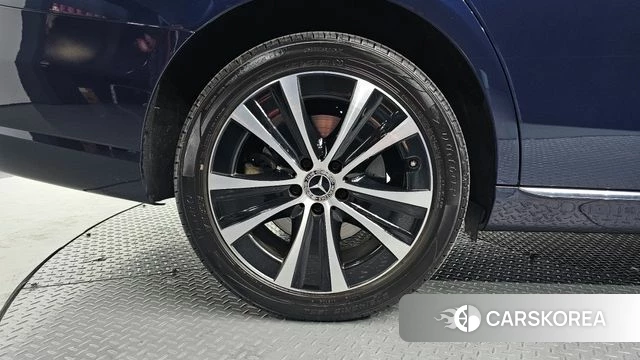 Mercedes-Benz E-Class W213 id 4481912 из Кореи 28
