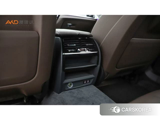 BMW 5 series 2021 Белый из Китая, фото 5