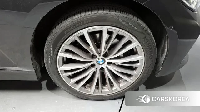 BMW 3 Series (G20) id 3356465 из Кореи 15