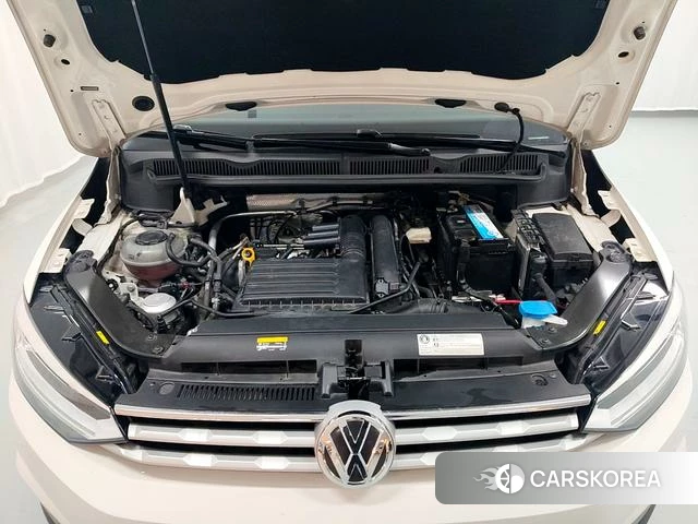 Volkswagen Touran L id 4255831 из Китая 15