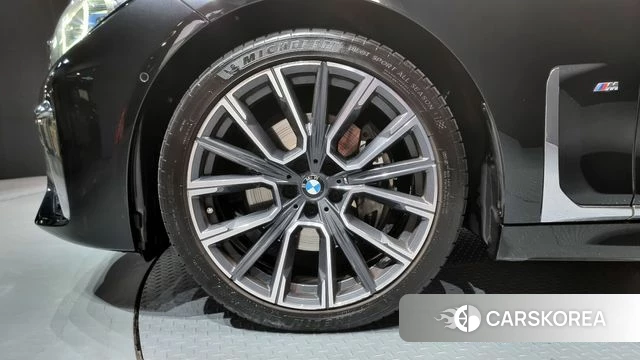 BMW 7 Series (G11) id 3799618 из Кореи 15