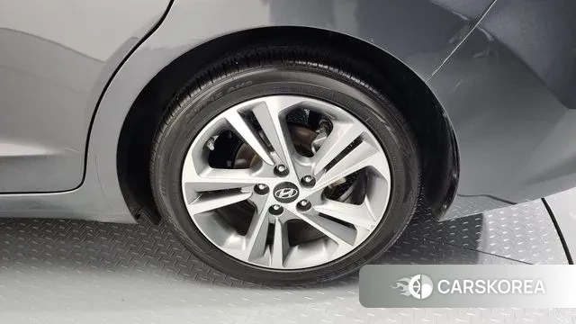 Hyundai Avante AD id 3270543 из Кореи 15