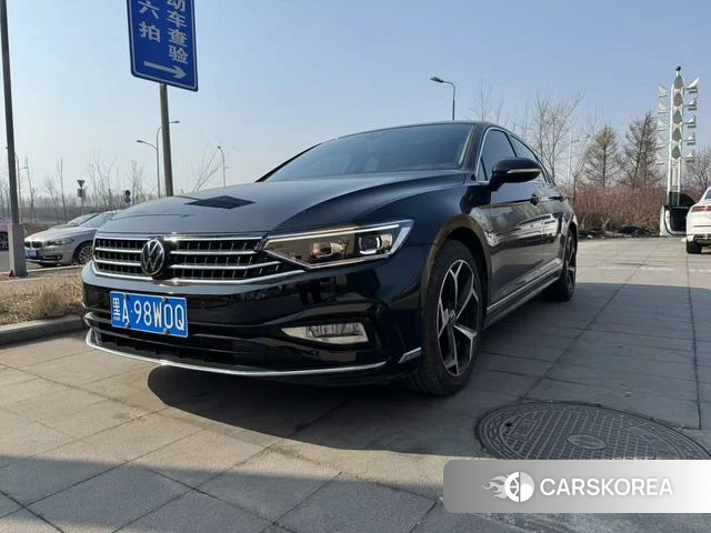 Volkswagen Magotan 2025 Черный из Китая, фото 5