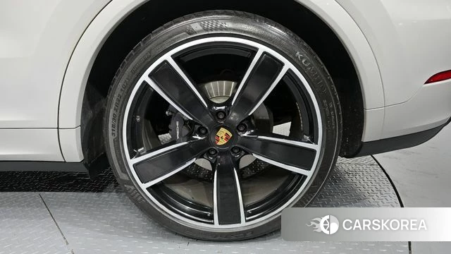 Porsche Cayenne (PO536) id 3885077 из Кореи 15