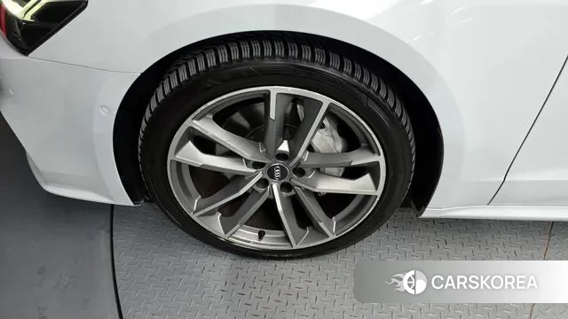 Audi A7 (4K) id 3329672 из Кореи 15