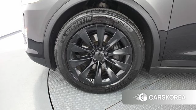 Tesla Model X id 4693816 из Кореи 28