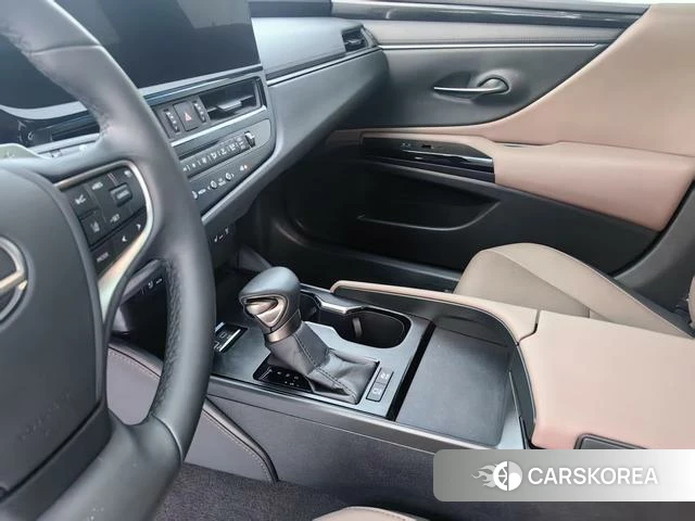 Lexus ES id 4279333 из Китая 13