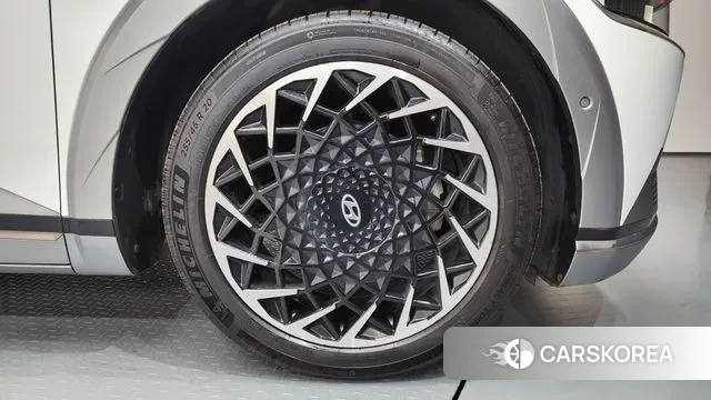 Hyundai Ionic 5 id 3717268 из Кореи 15