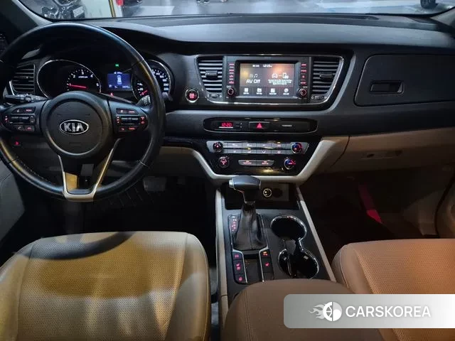 Kia The New Carnival id 3682211 из Кореи 15